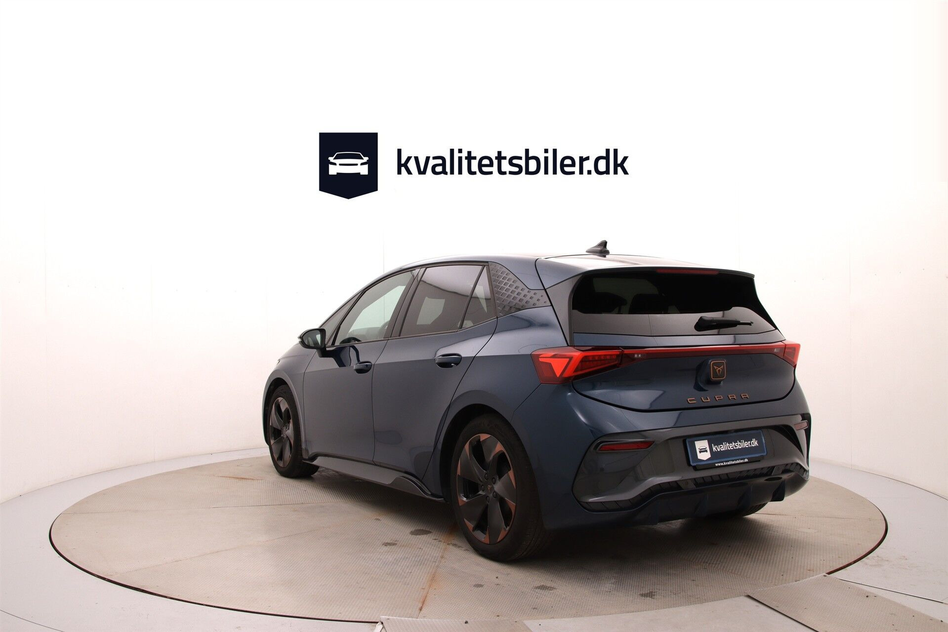 Blå Cupra Born fra 2024