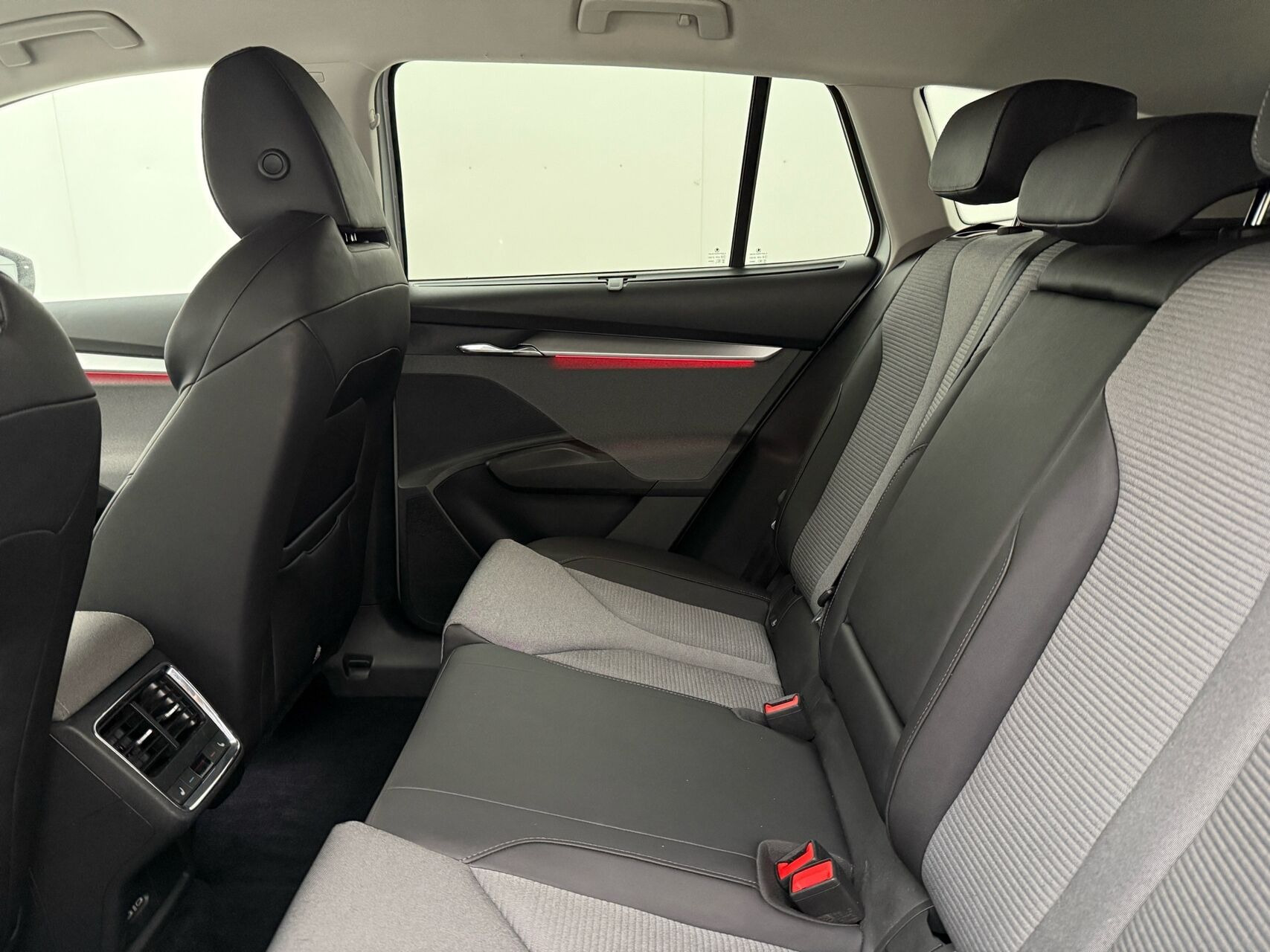 Sølv Skoda Enyaq fra 2022