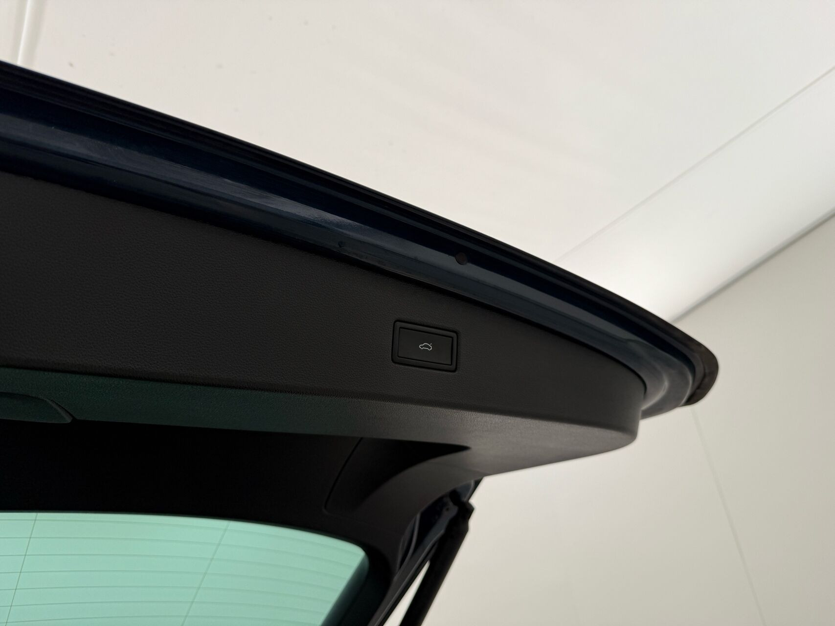 Blå VW Tiguan fra 2023