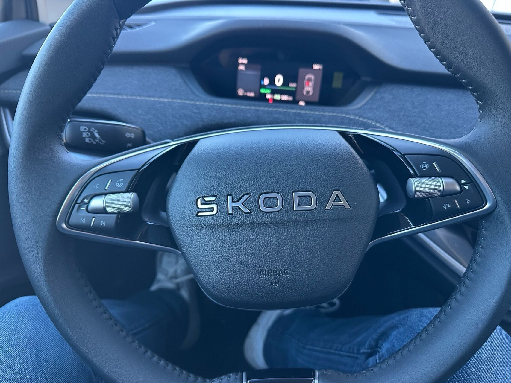 Grå Skoda Skoda fra 2026