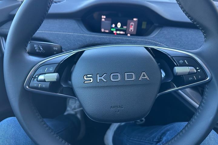 Grå Skoda Skoda fra 2026