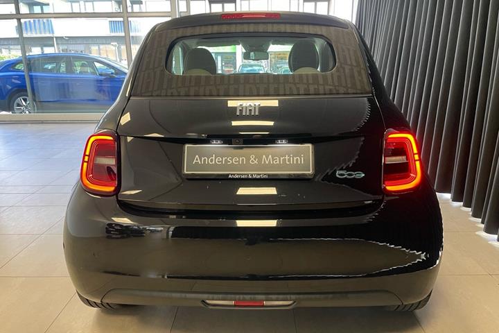 Sort Fiat 500e fra 2023
