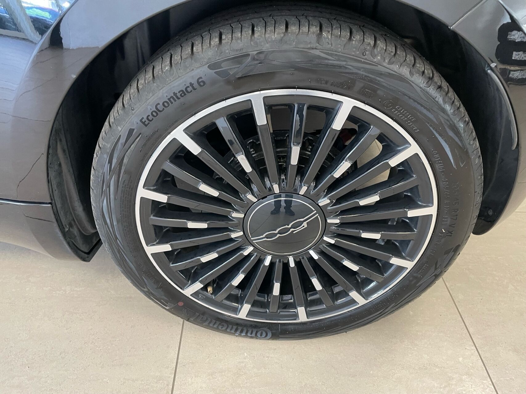 Sort Fiat 500e fra 2023