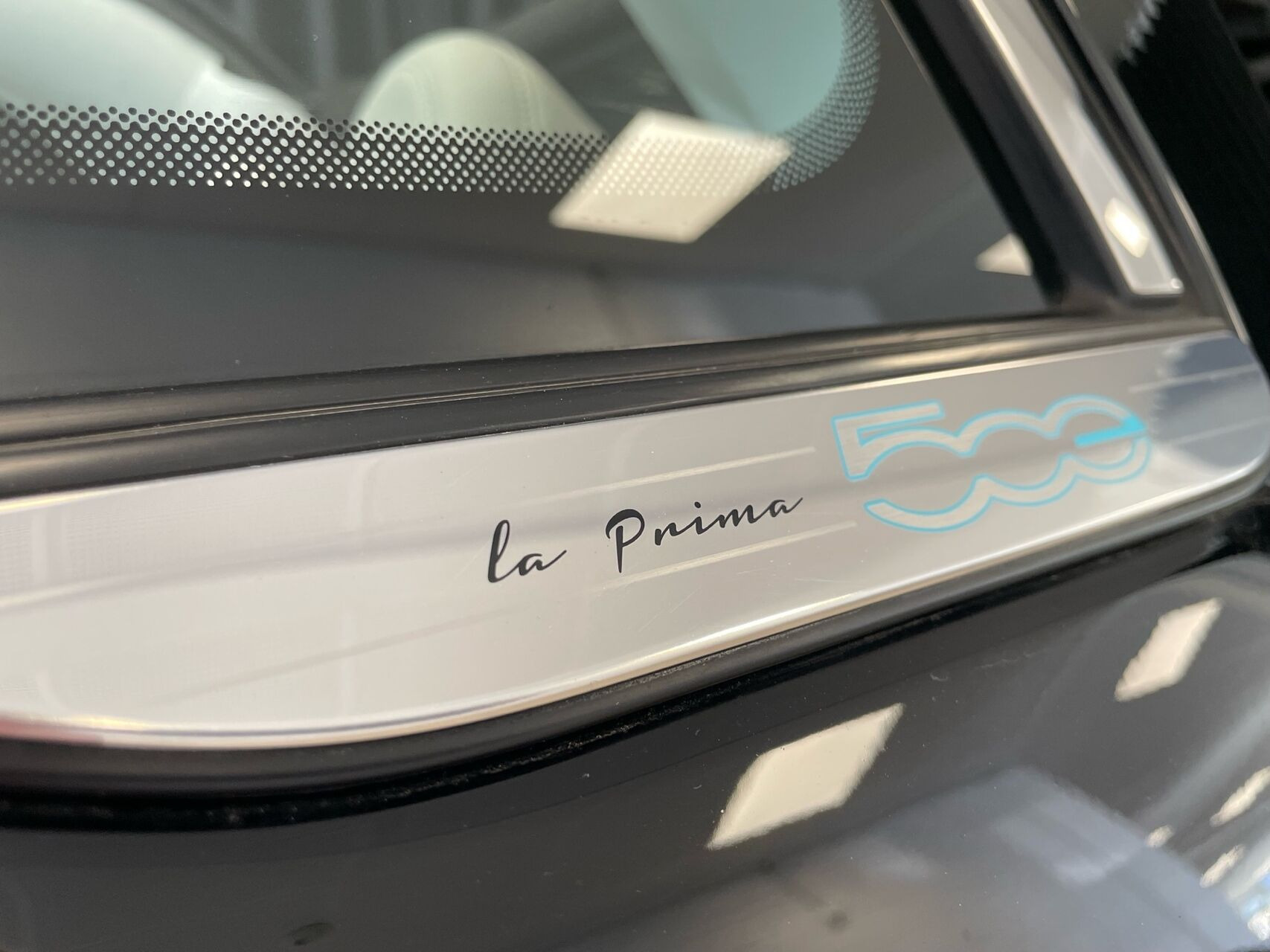 Sort Fiat 500e fra 2023