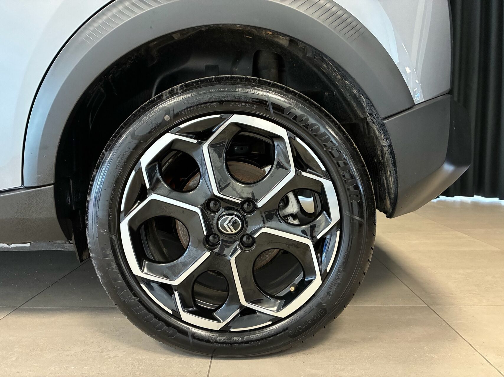 Grå Citroën ë-C3 fra 2025
