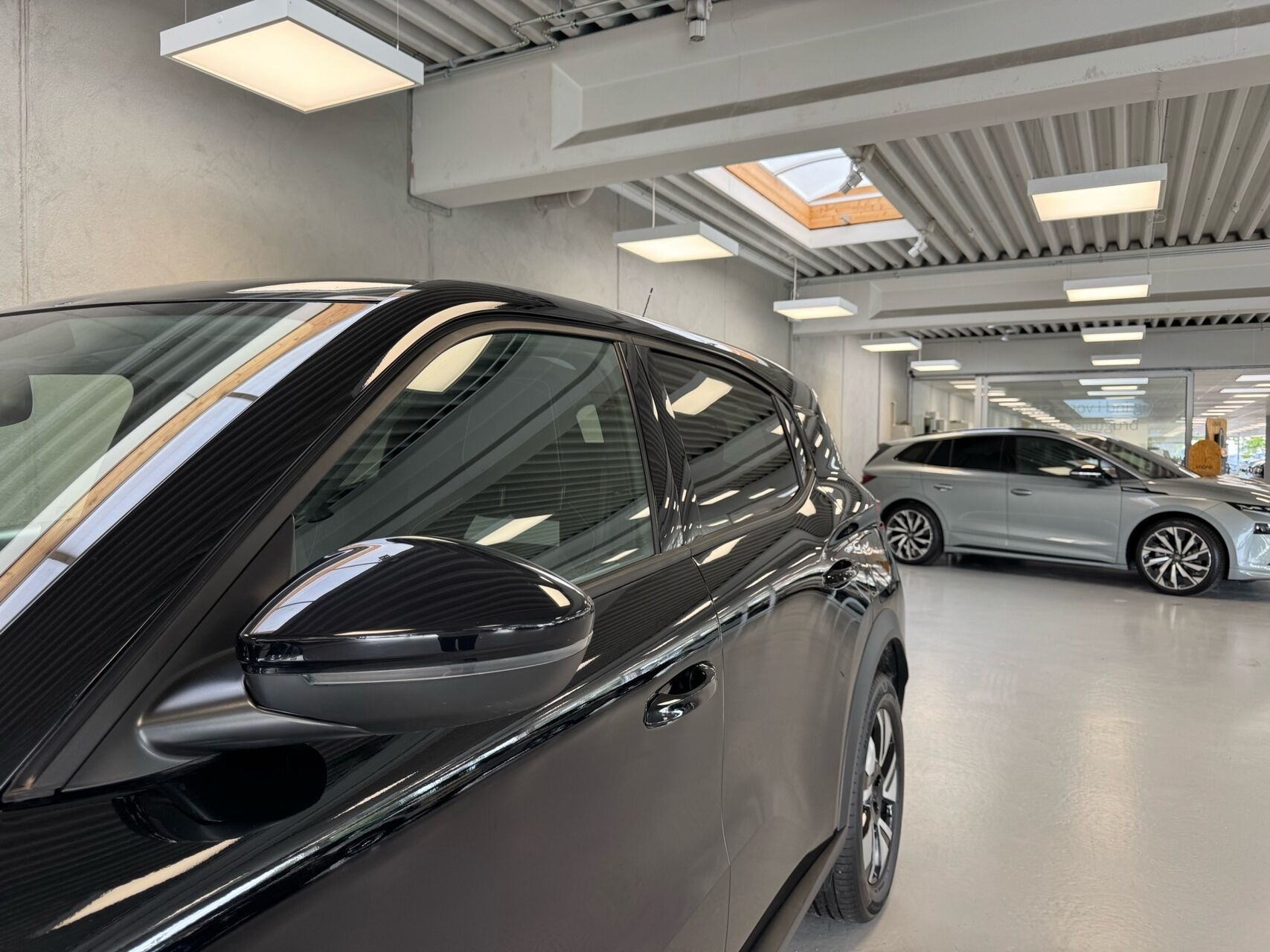 Sort Opel Frontera fra 2025