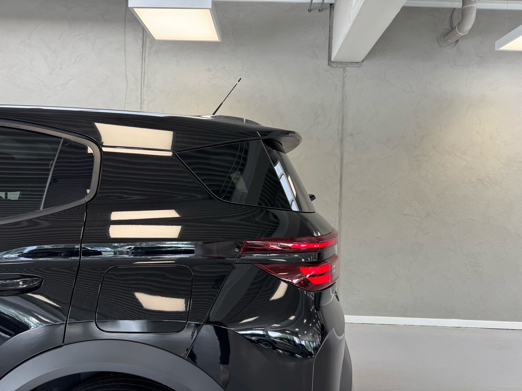 Sort Opel Frontera fra 2025
