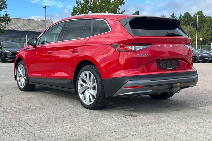 Rød Skoda Enyaq fra 2022