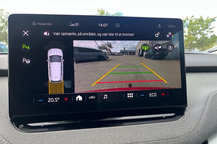Rød Skoda Enyaq fra 2022