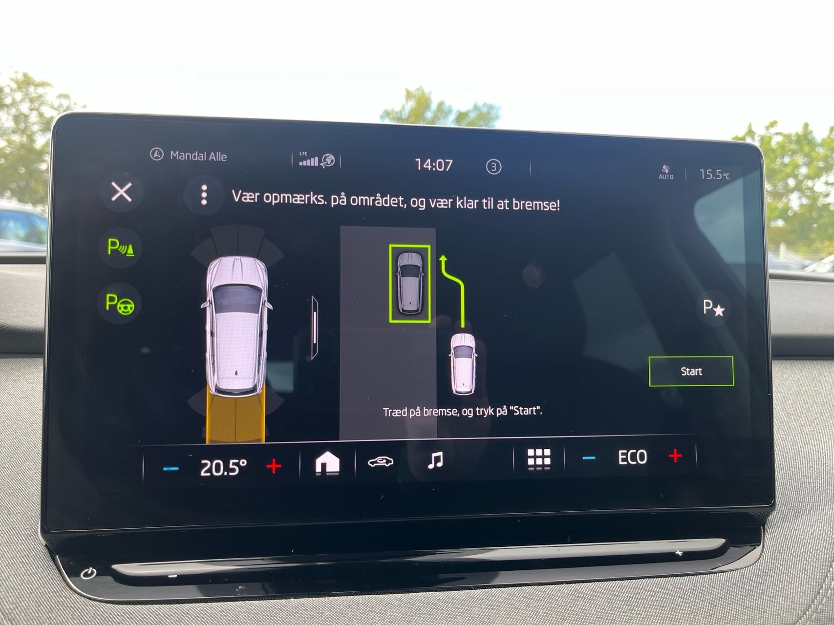 Rød Skoda Enyaq fra 2022