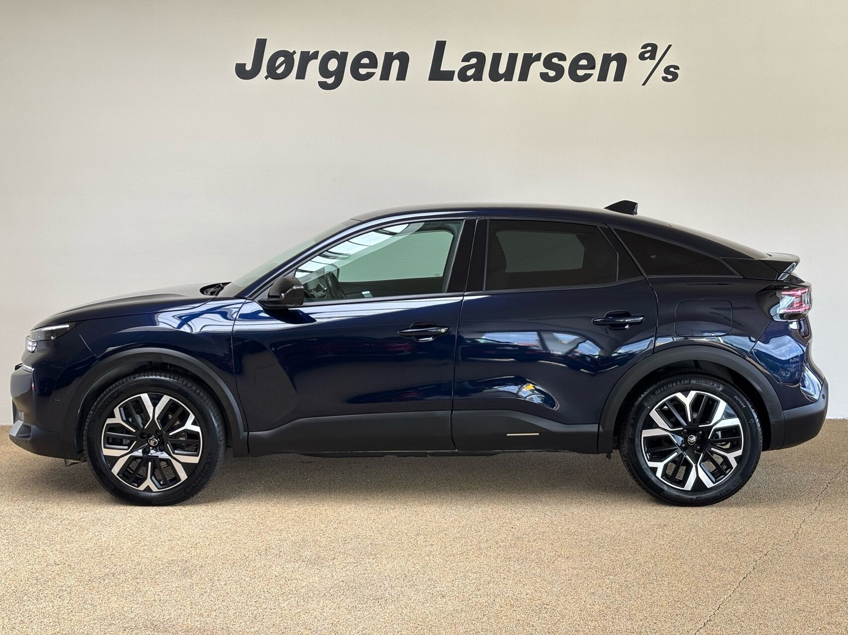 Blå Citroën ë-C4 fra 2025