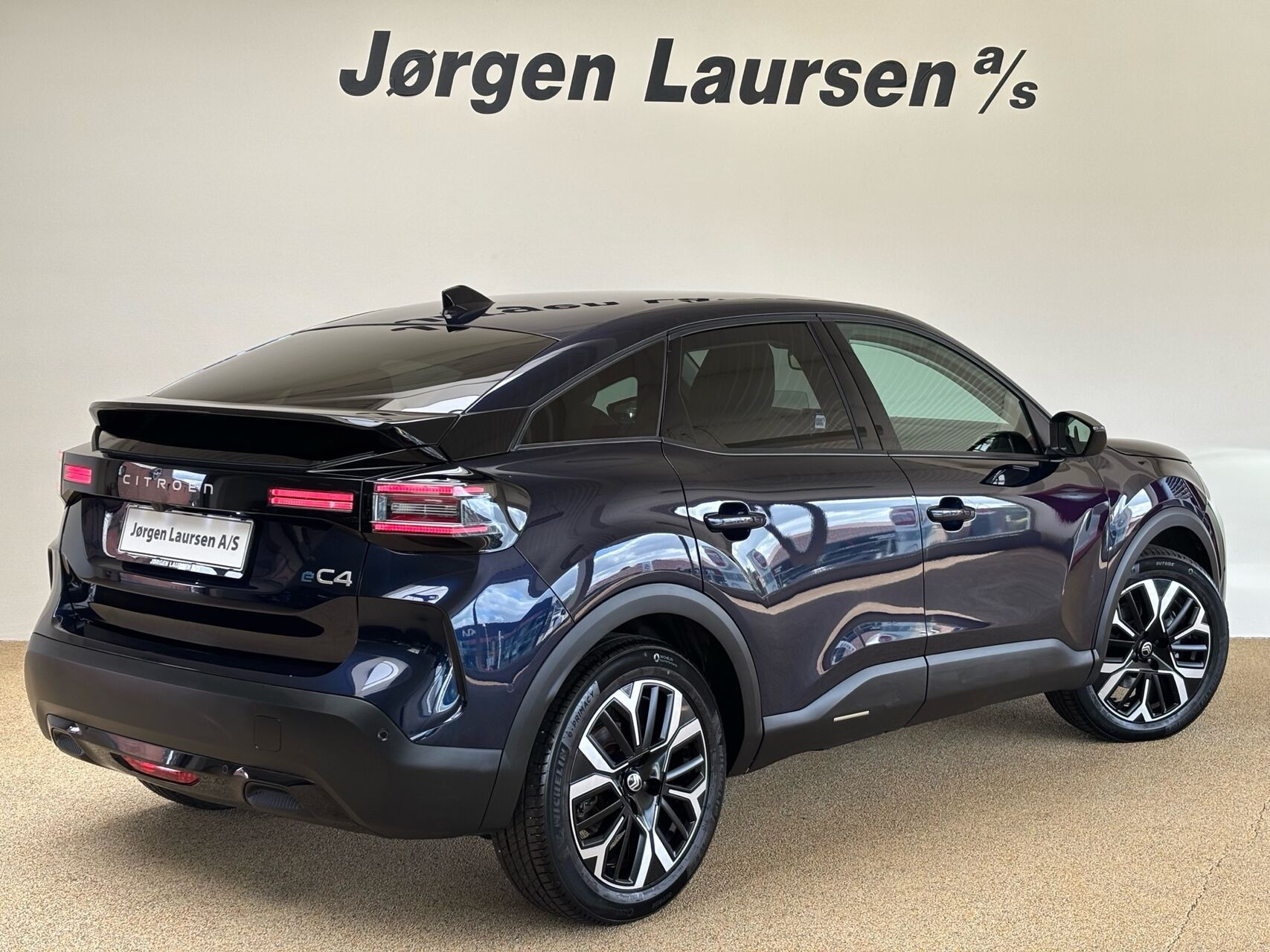Blå Citroën ë-C4 fra 2025