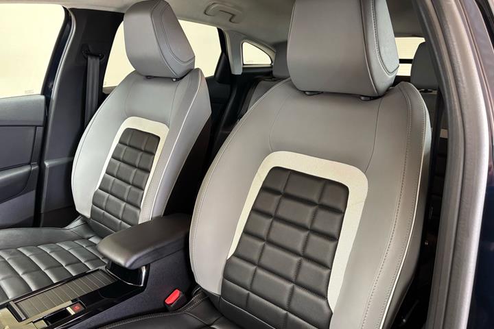 Blå Citroën ë-C4 fra 2025