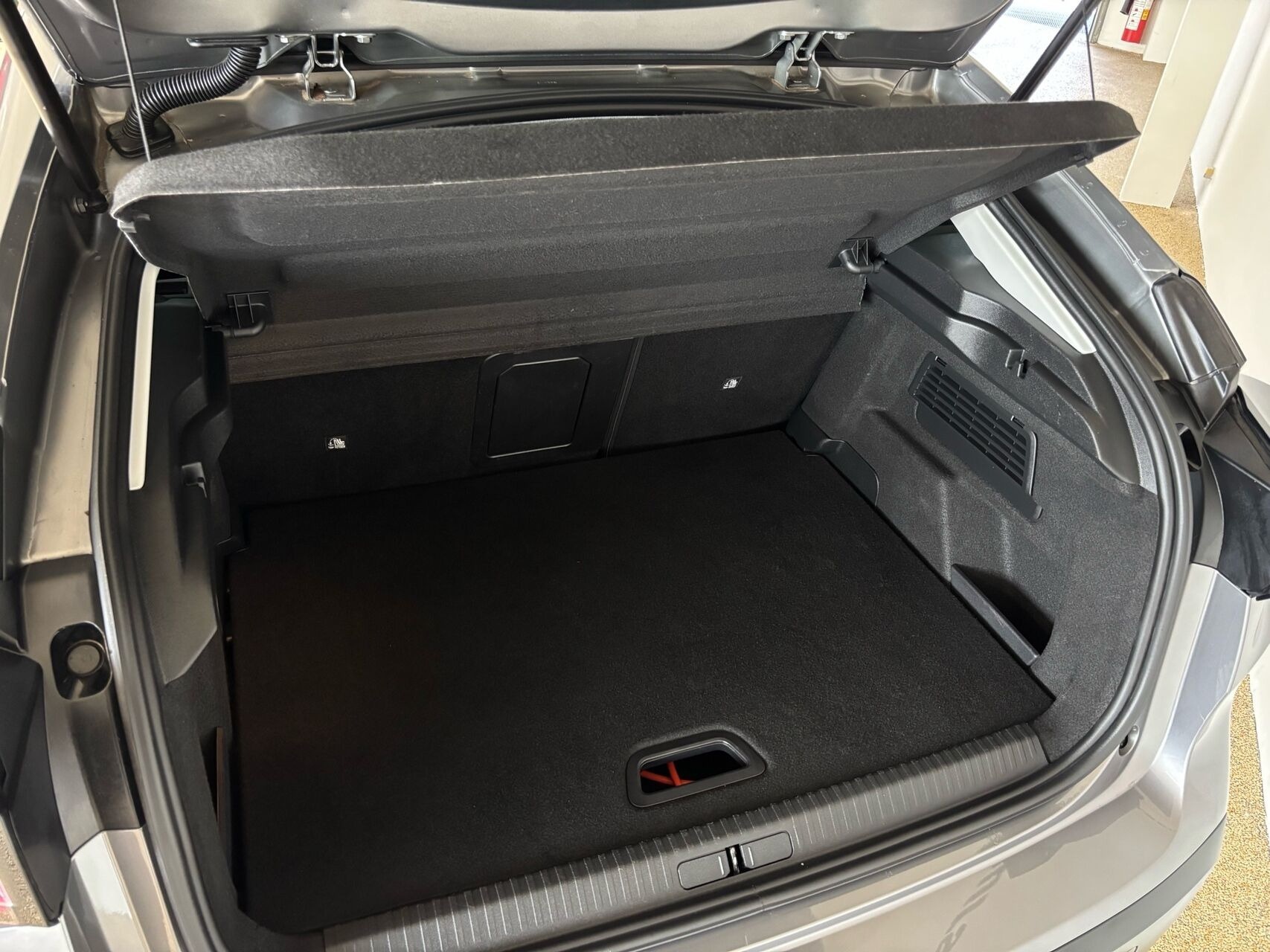 Sort Citroën ë-C4 fra 2025