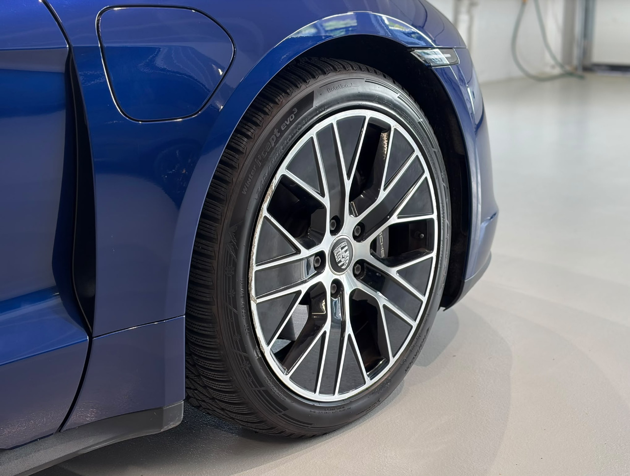 undefined Porsche Taycan fra 2021