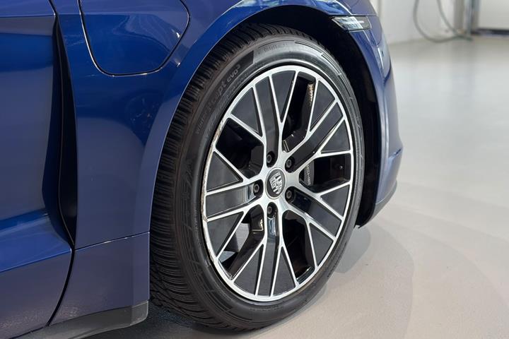 undefined Porsche Taycan fra 2021