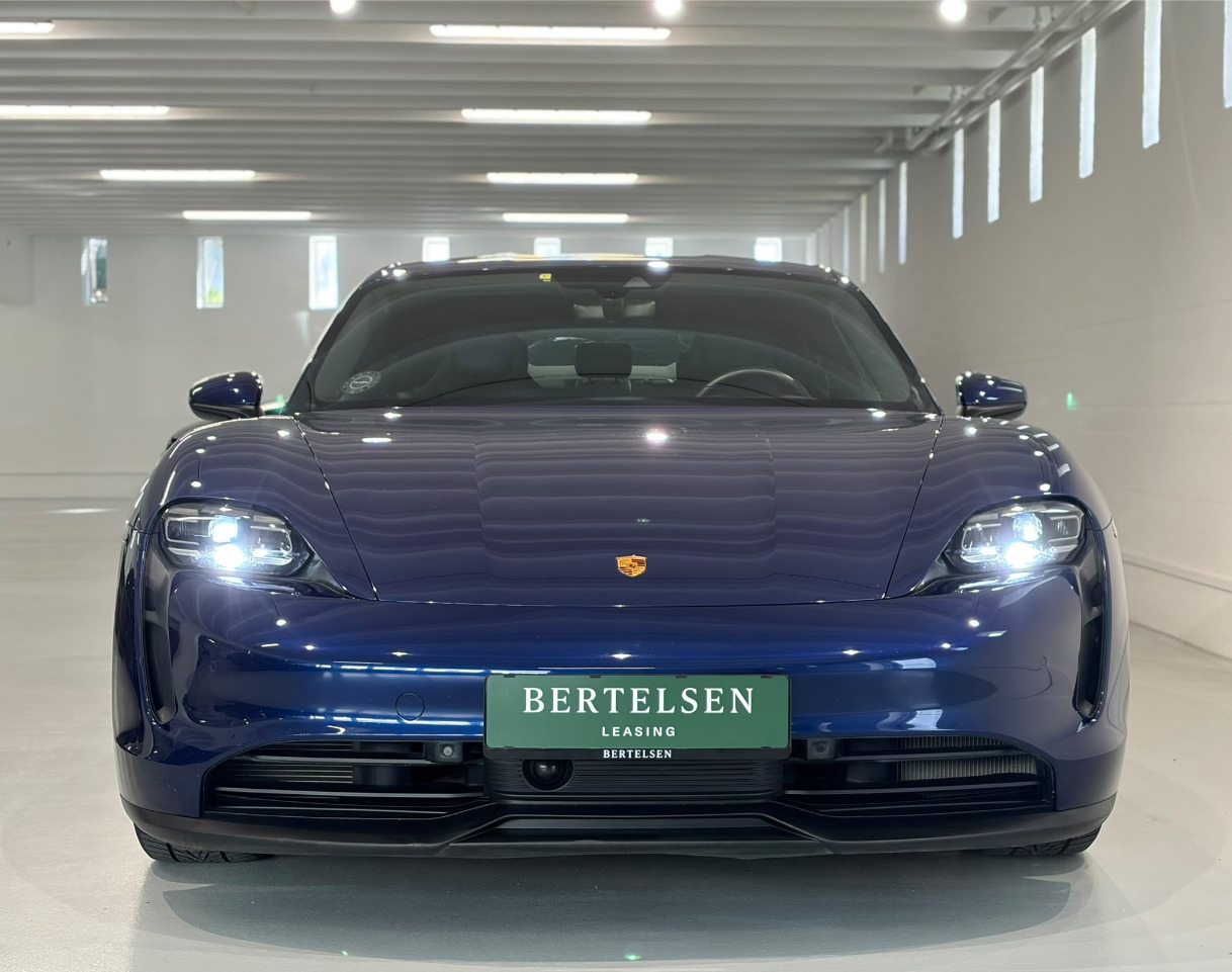 undefined Porsche Taycan fra 2021