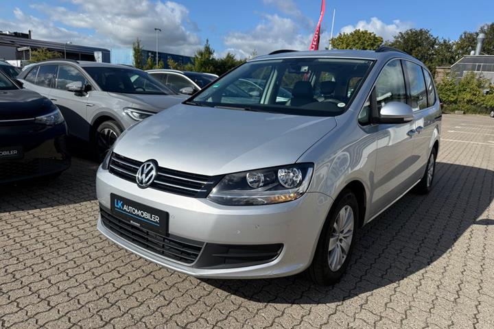 Hvid VW Sharan fra 2014