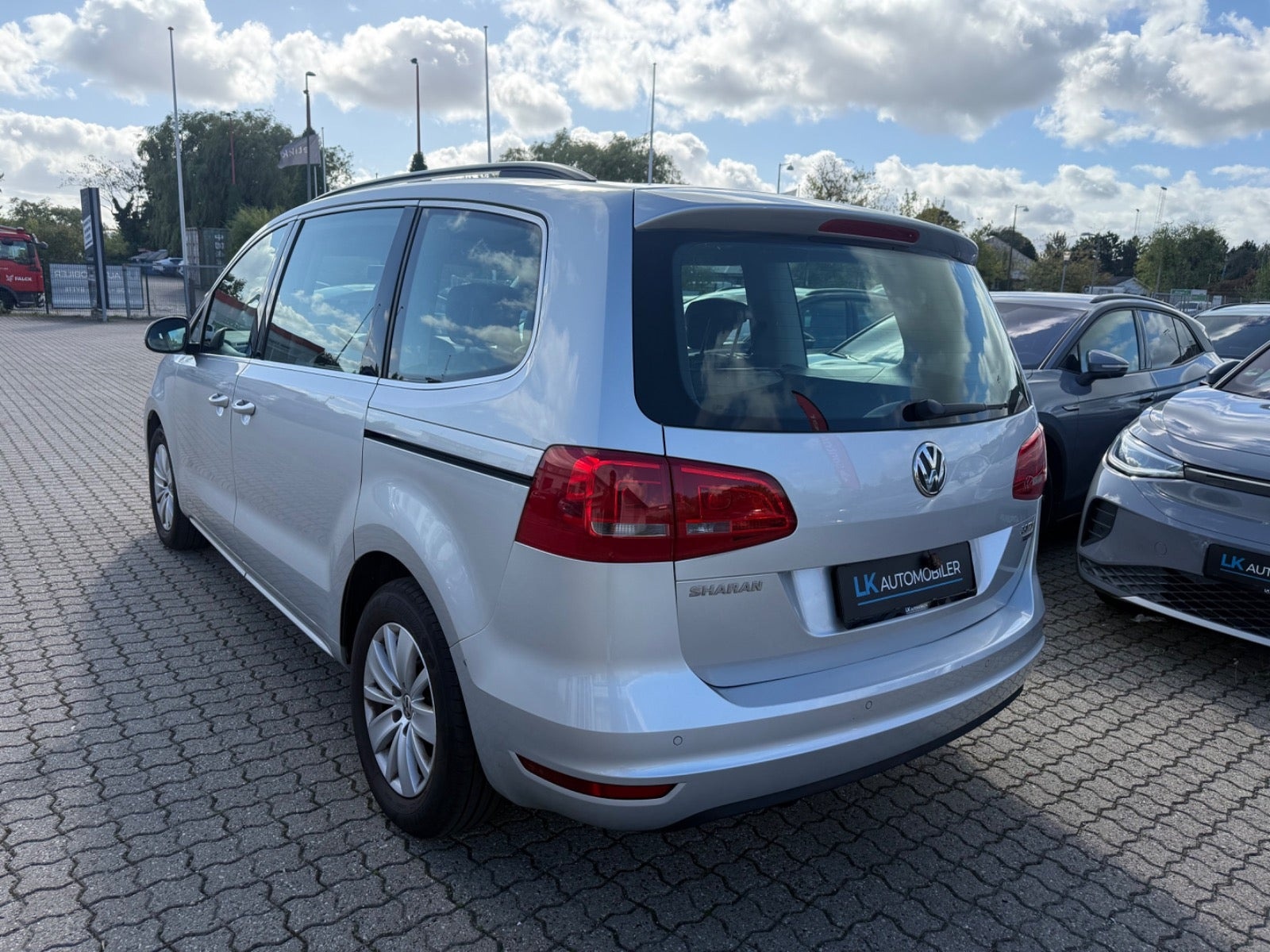 Hvid VW Sharan fra 2014