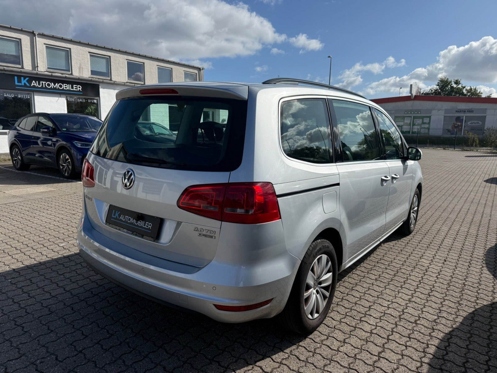Hvid VW Sharan fra 2014