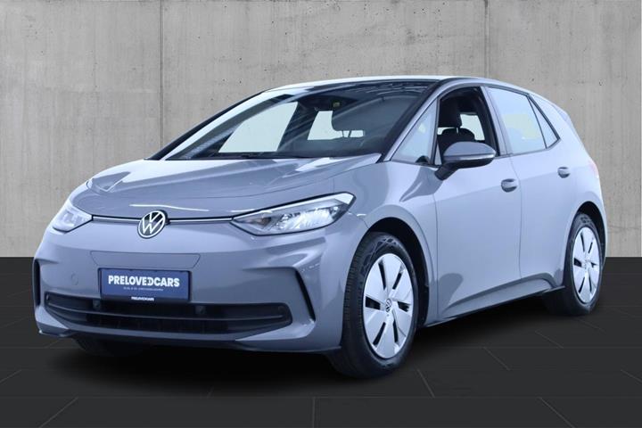 Grå VW ID.3 fra 2024 set udefra
