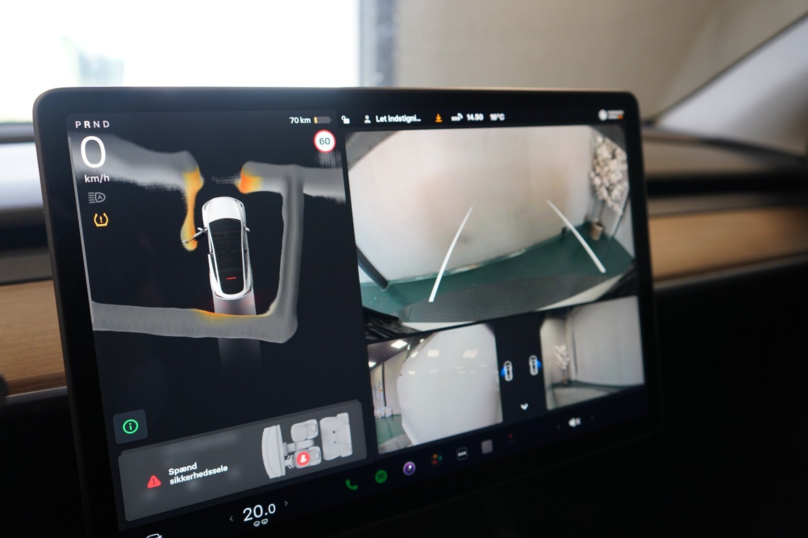 undefined Tesla Model Y fra 2024
