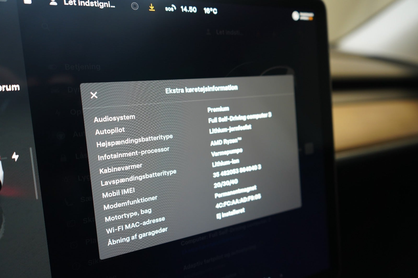 undefined Tesla Model Y fra 2024
