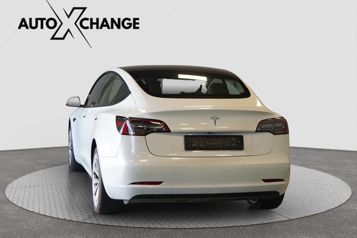 undefined Tesla Model 3 fra 2023