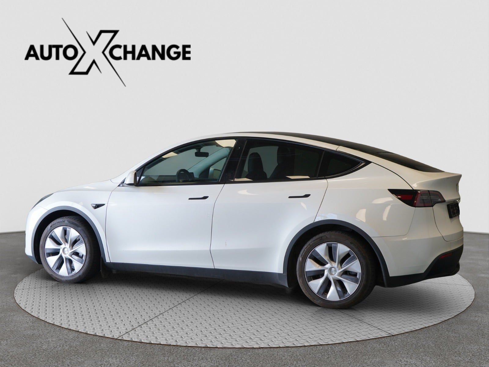 undefined Tesla Model Y fra 2024