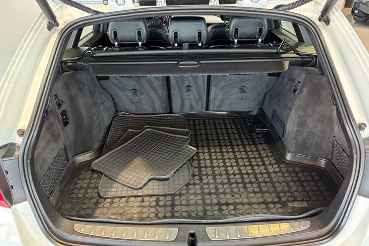 undefined BMW 330d fra 2018