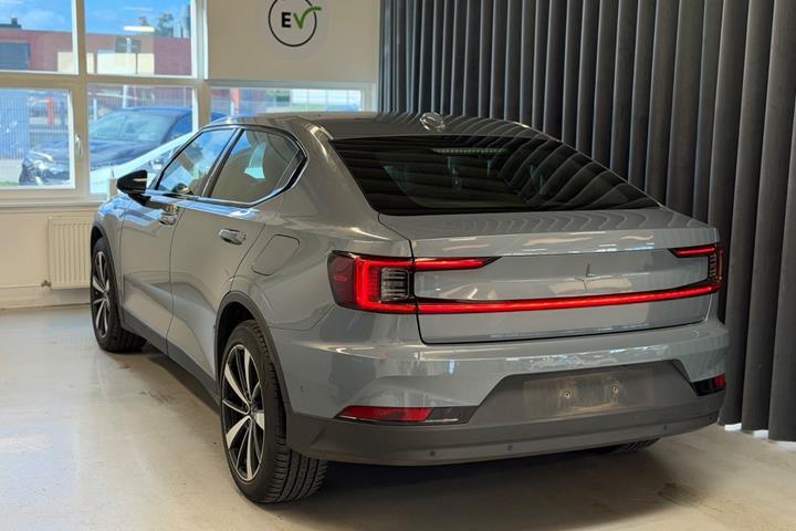 Grå Polestar 2 fra 2022