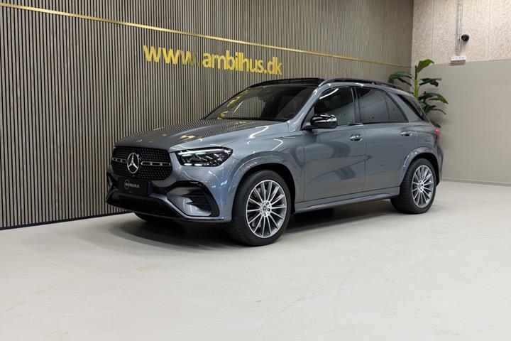 Grå Mercedes GLE350 de fra 2025