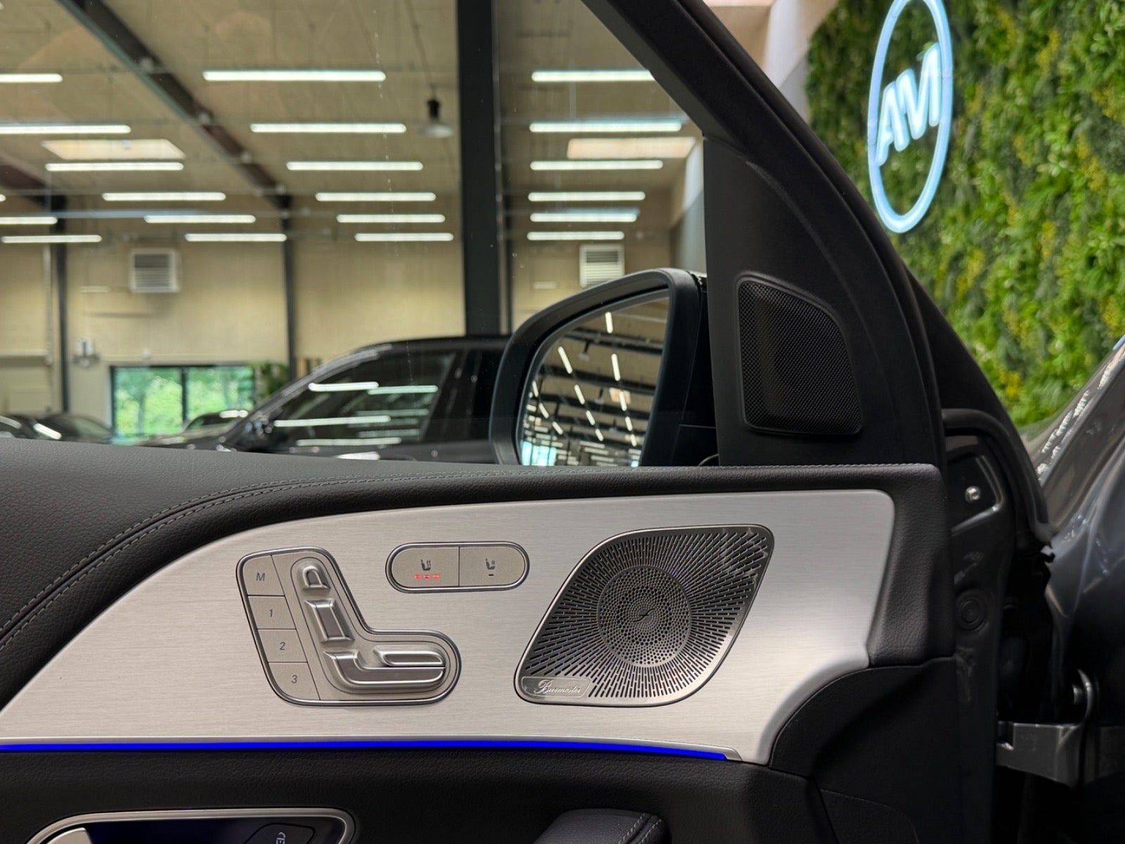 Grå Mercedes GLE350 de fra 2025