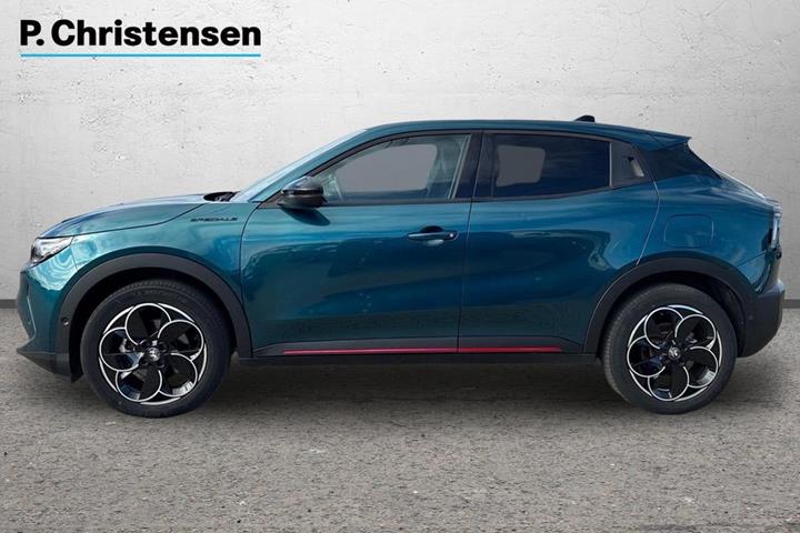 Blå Alfa Romeo Junior fra 2024