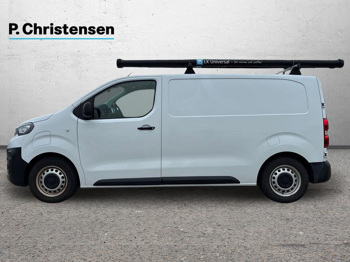 Hvid Peugeot e-Expert fra 2023
