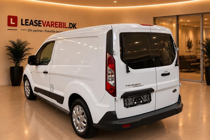 Hvid Ford Transit Connect fra 2015