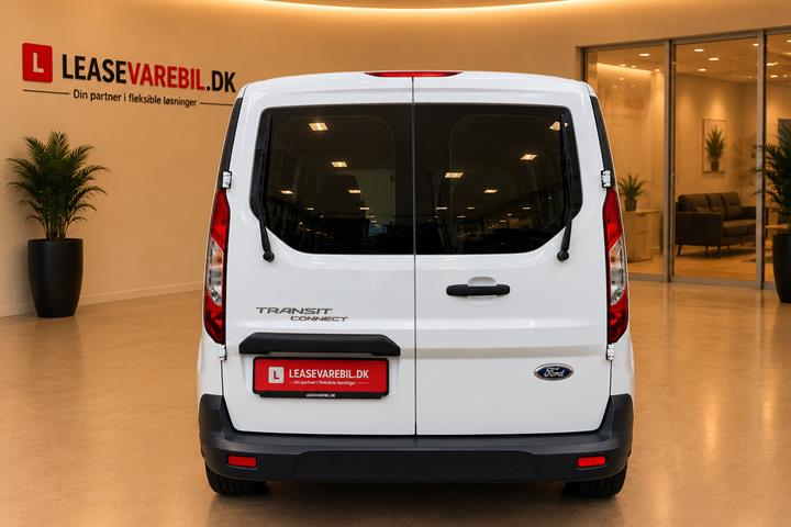 Hvid Ford Transit Connect fra 2015