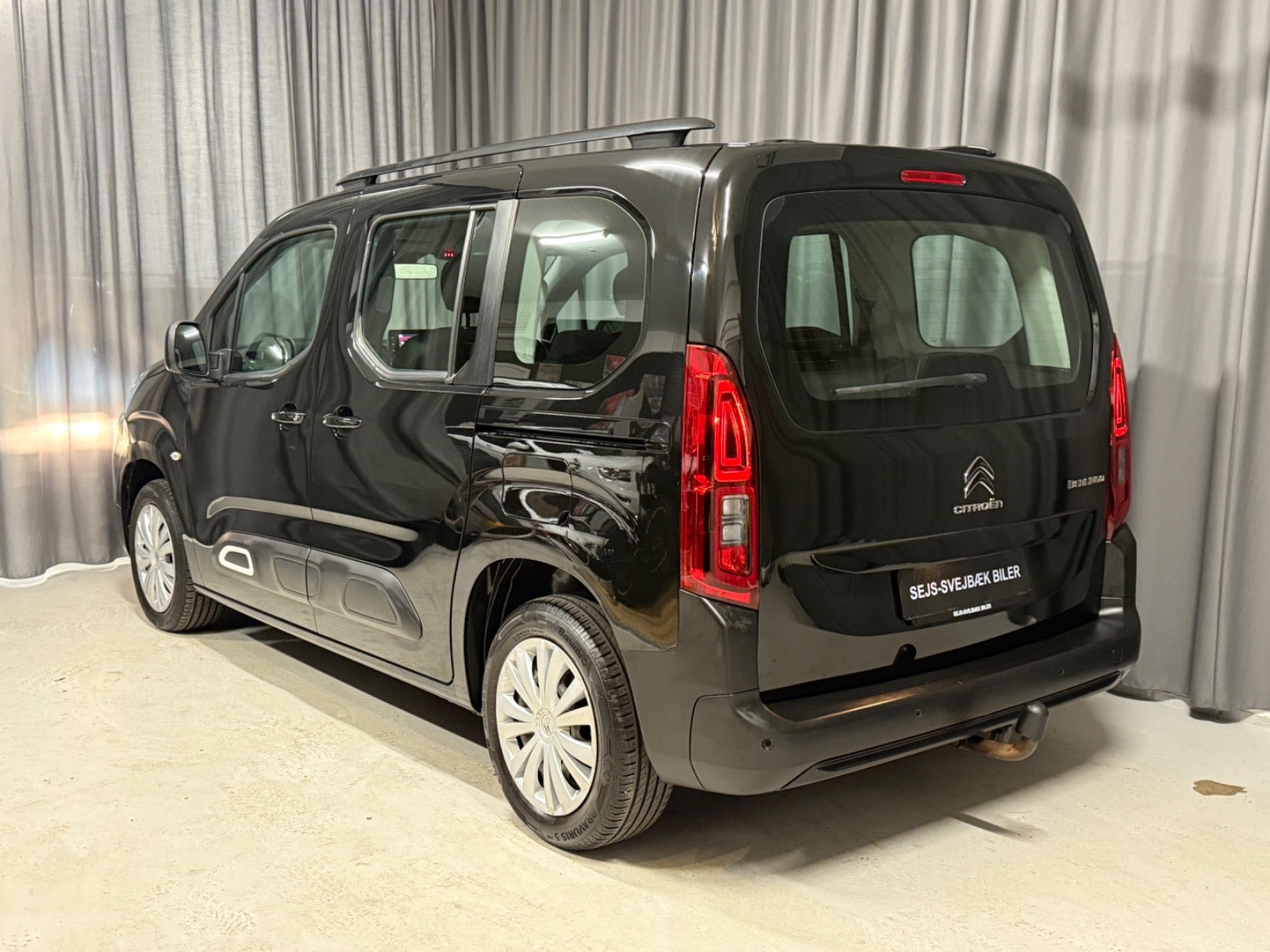Sort Citroën Berlingo fra 2019
