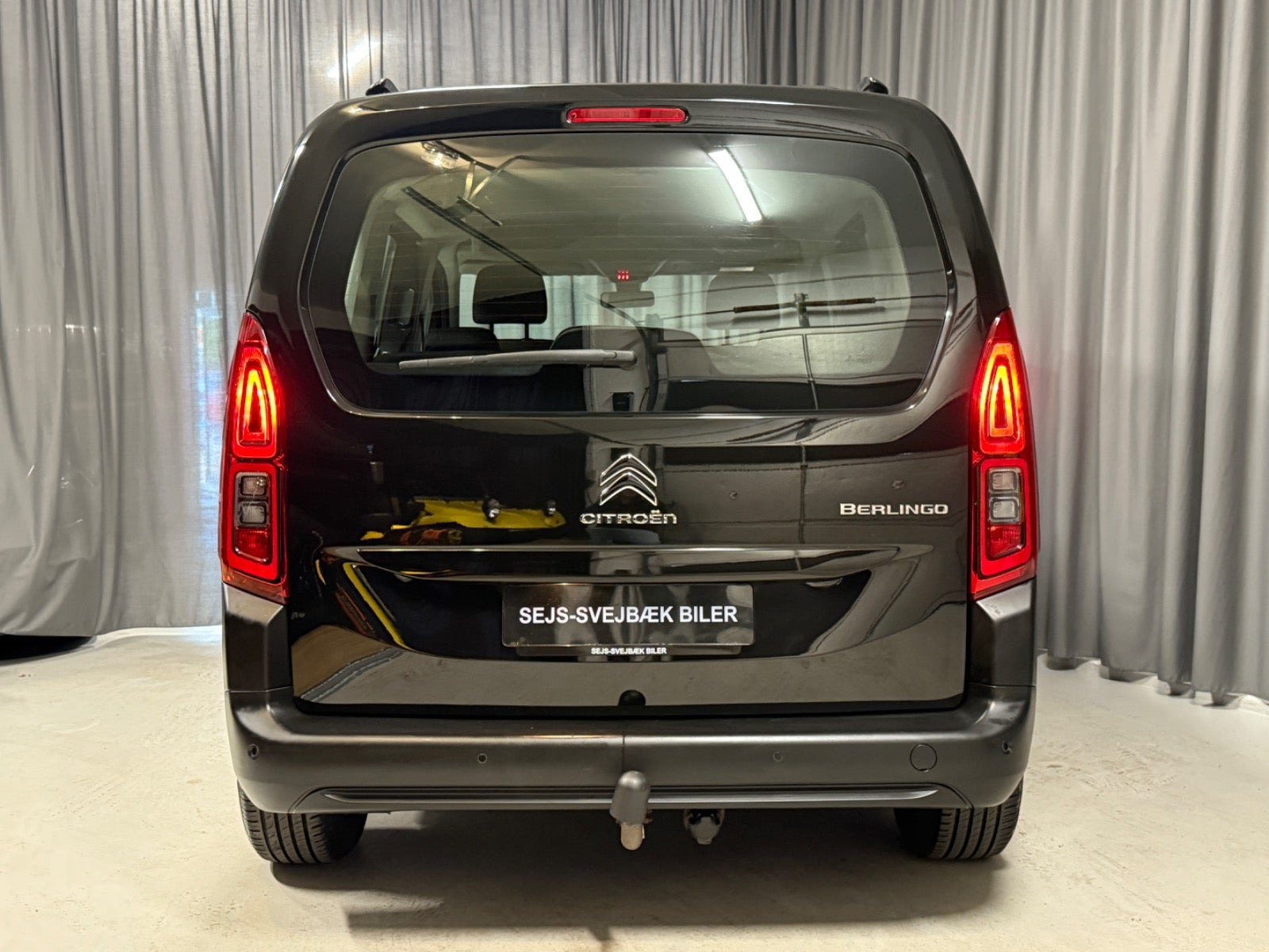 Sort Citroën Berlingo fra 2019