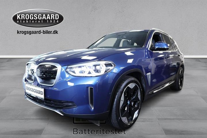 Blå BMW iX3 fra 2021