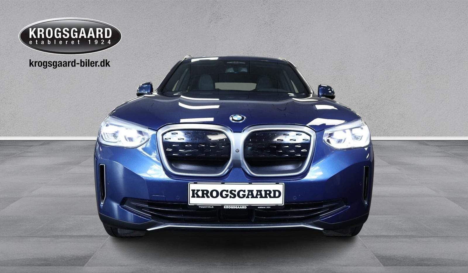 Blå BMW iX3 fra 2021