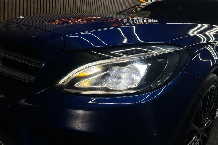 Sort Mercedes C220 d fra 2017