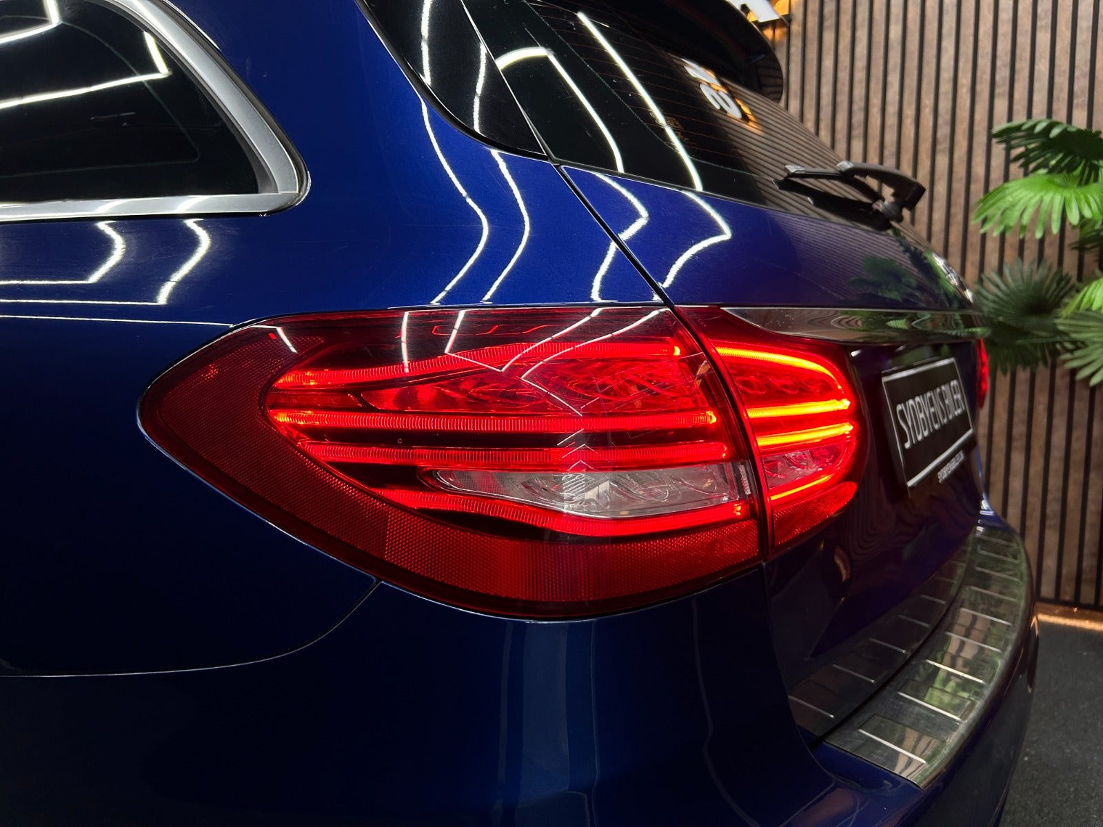 Sort Mercedes C220 d fra 2017