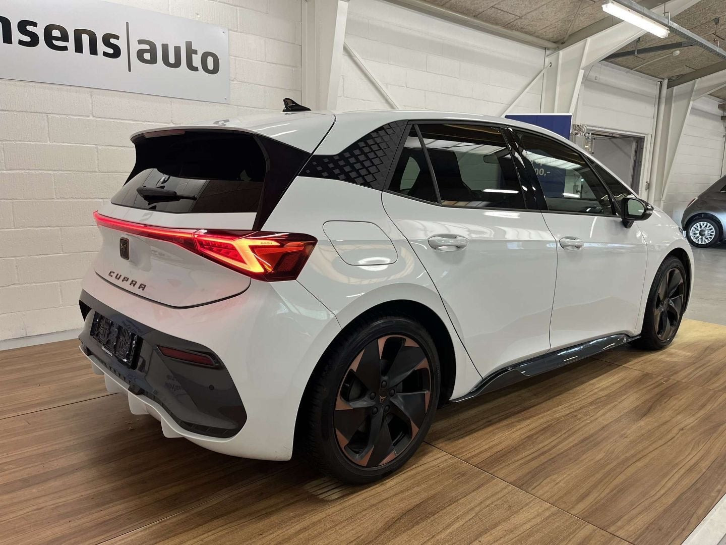 Grøn Cupra Born fra 2023