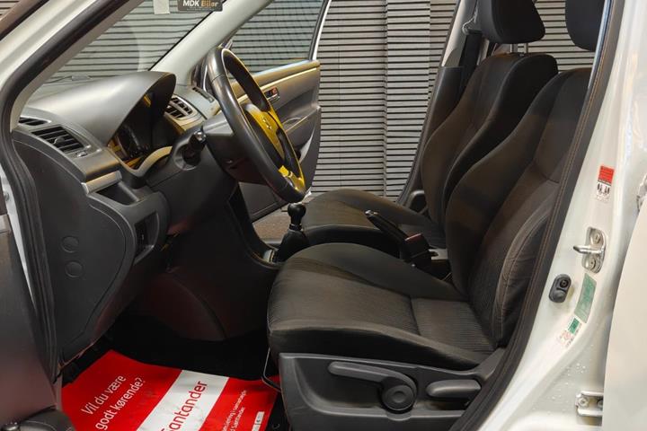 undefined Suzuki Swift fra 2011