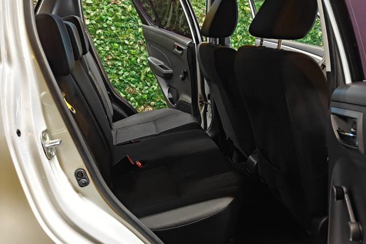 undefined Suzuki Swift fra 2011