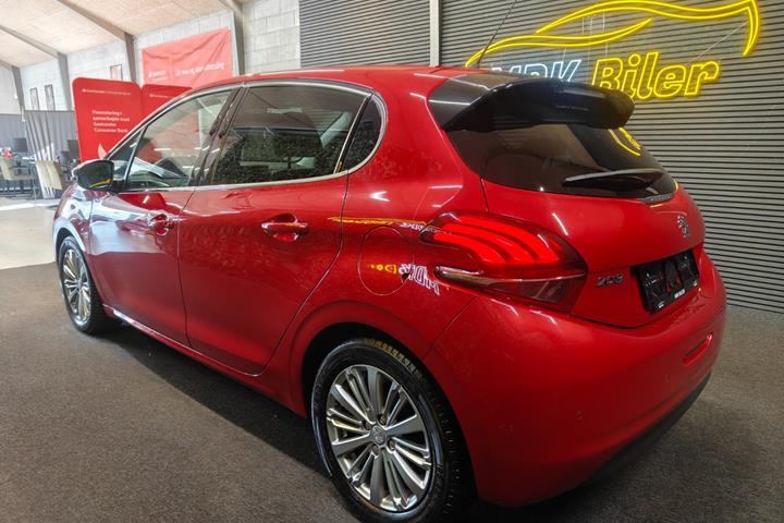undefined Peugeot 208 fra 2018