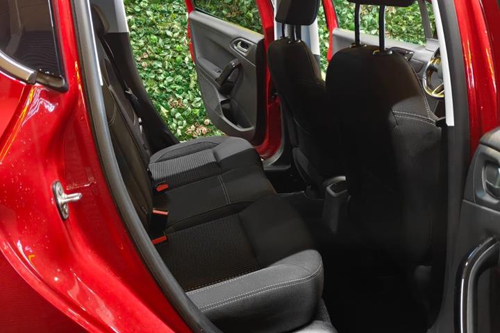 undefined Peugeot 208 fra 2018