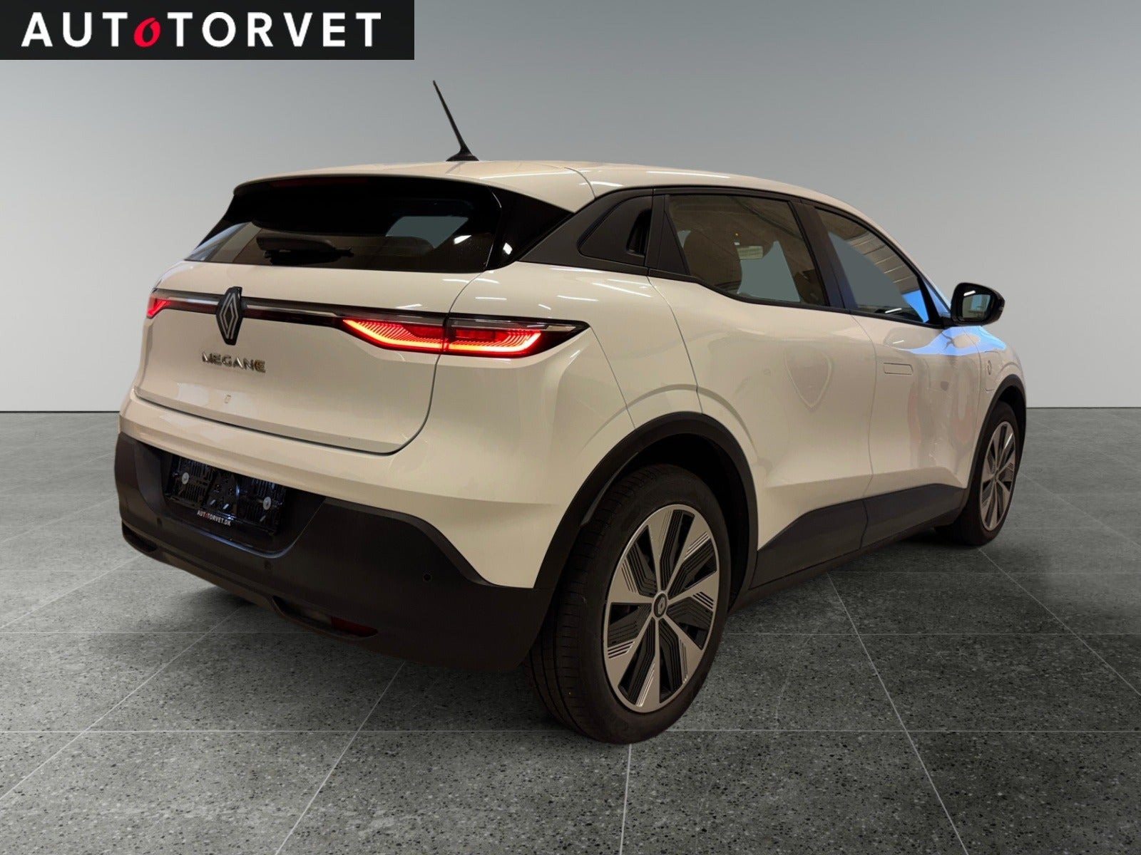 Hvid Renault Megane E-Tech fra 2022