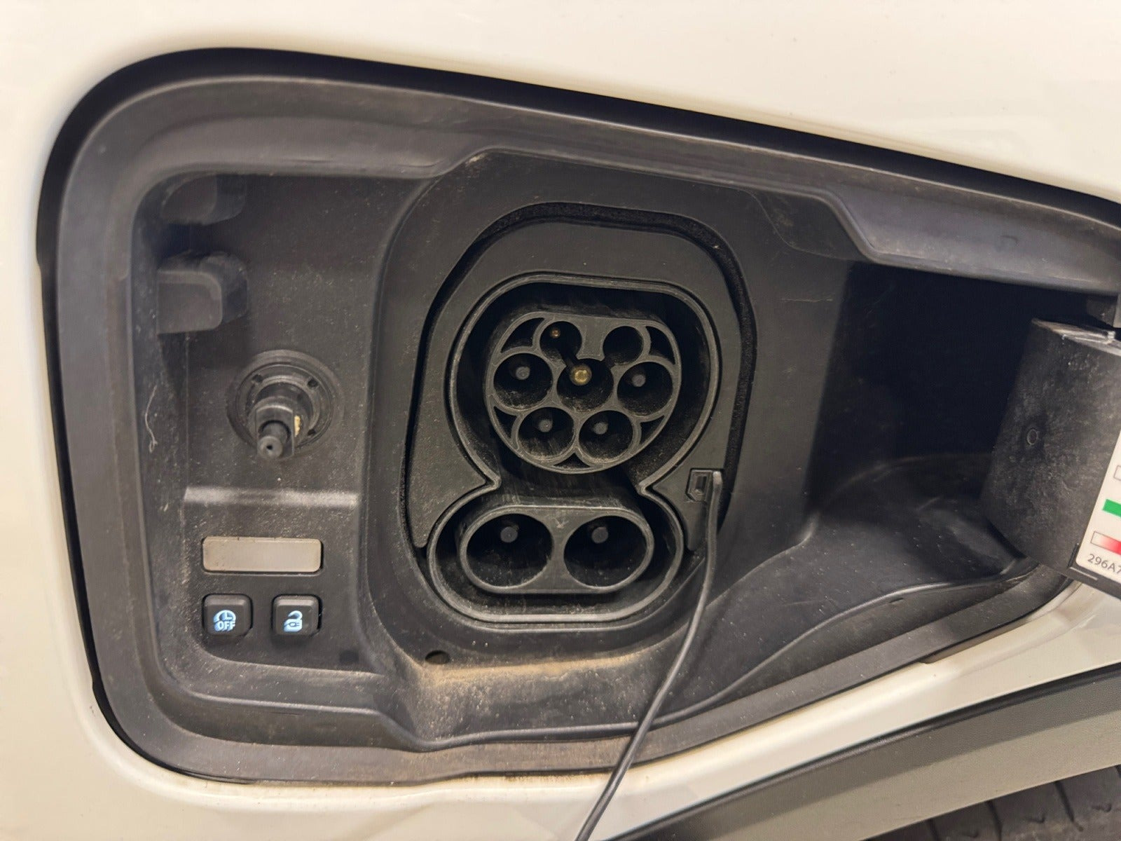 Hvid Renault Megane E-Tech fra 2022